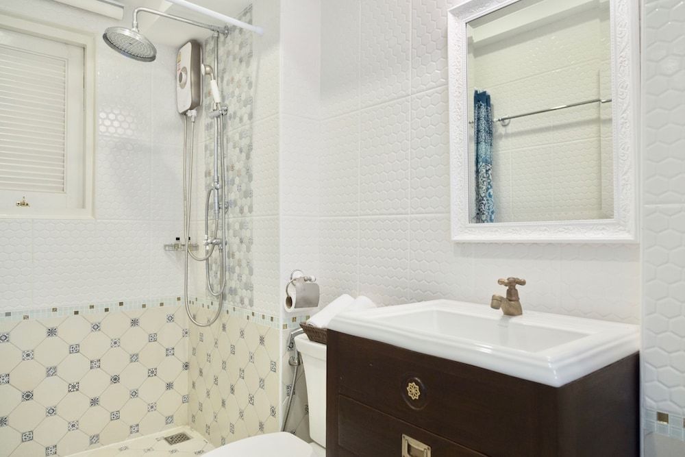 Noursabah Bed Bangkok Deluxe Double Bed 20