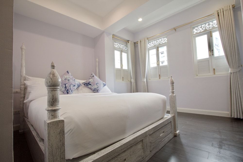 Noursabah Bed Bangkok Deluxe Double Bed 13