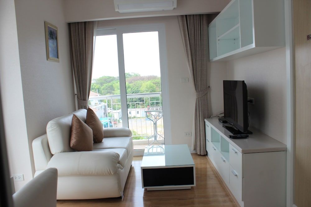 Harmony Resort Hotel Deluxe Double Room 2