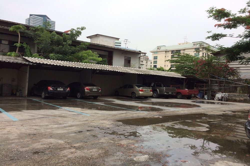 undefined Win Bangna Hotel 6