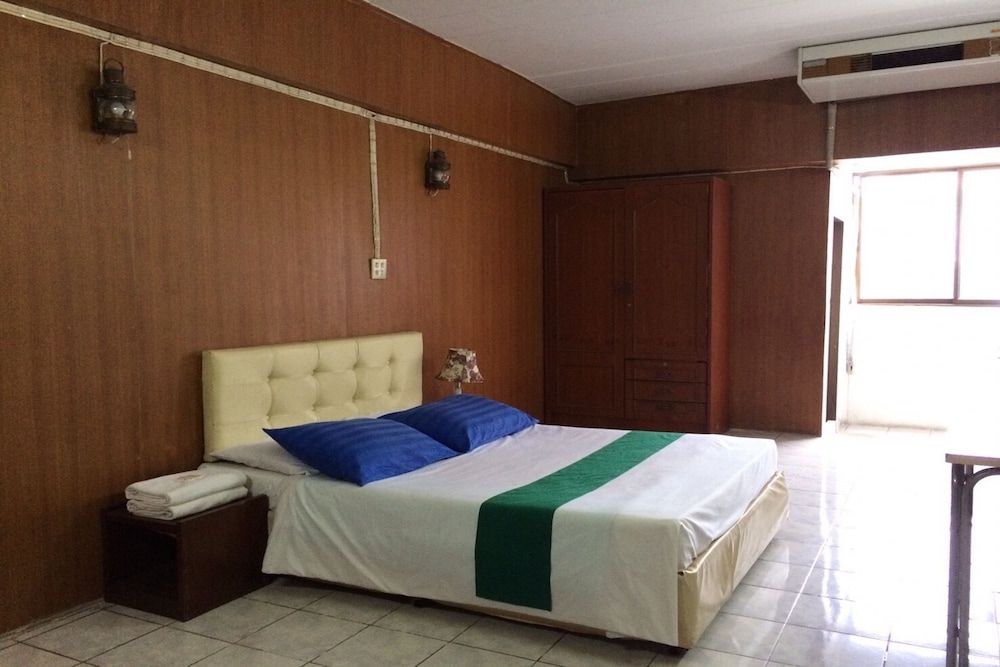 Win Bangna Hotel Deluxe Double Room 2