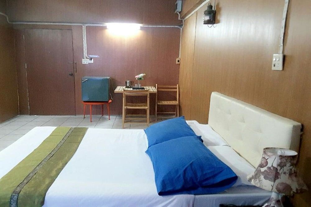 Win Bangna Hotel Deluxe Double Room 4