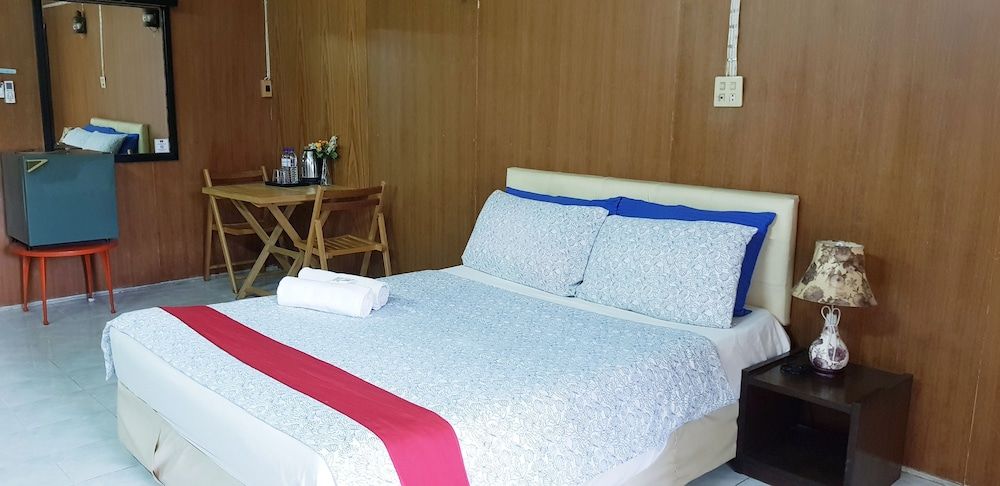 Win Bangna Hotel Deluxe Double Room