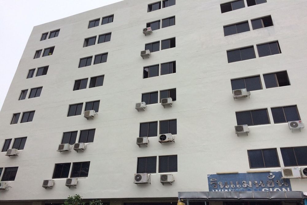 undefined Win Bangna Hotel 8