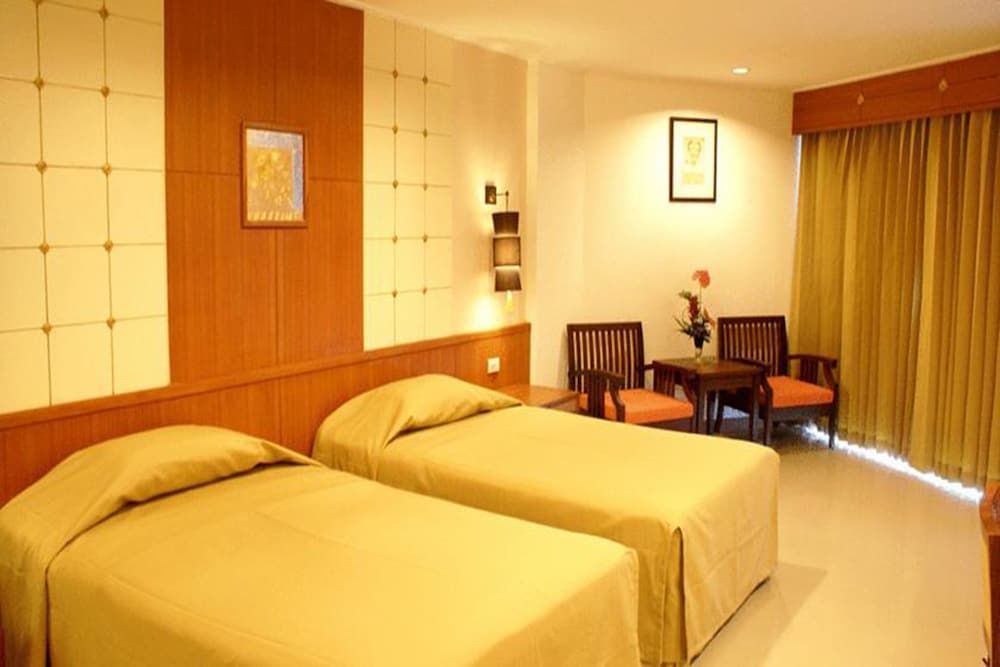 Royal Twins Palace Hotel Superior Room