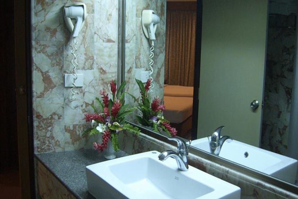 Royal Twins Palace Hotel Superior Room 4