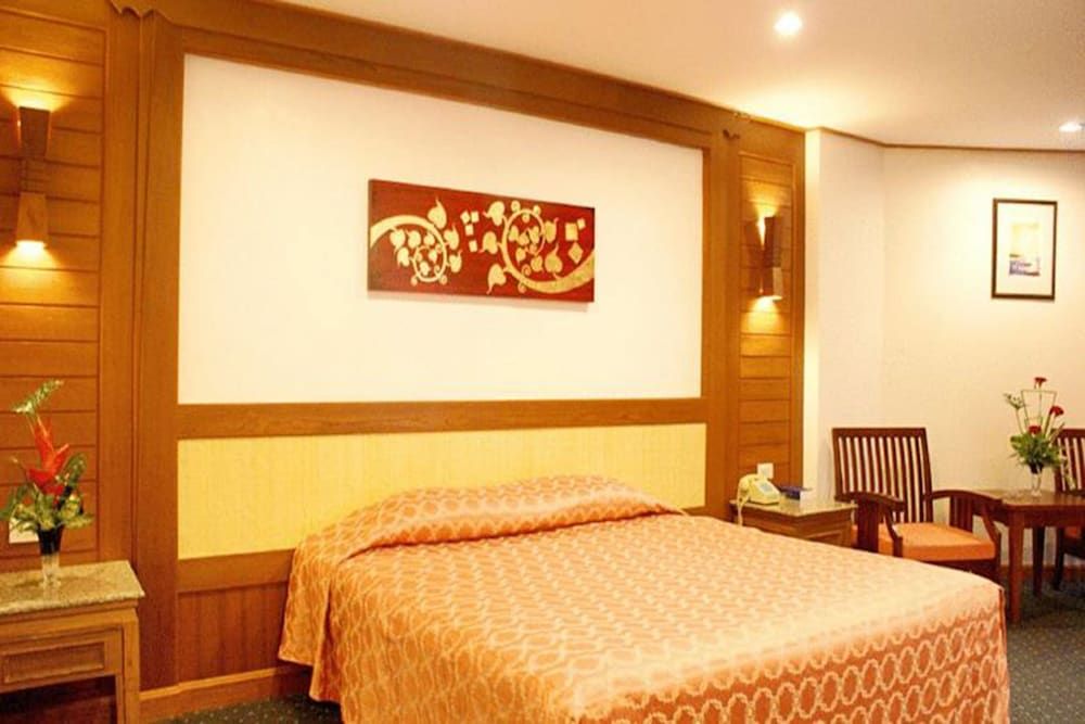 Royal Twins Palace Hotel Superior Room 2