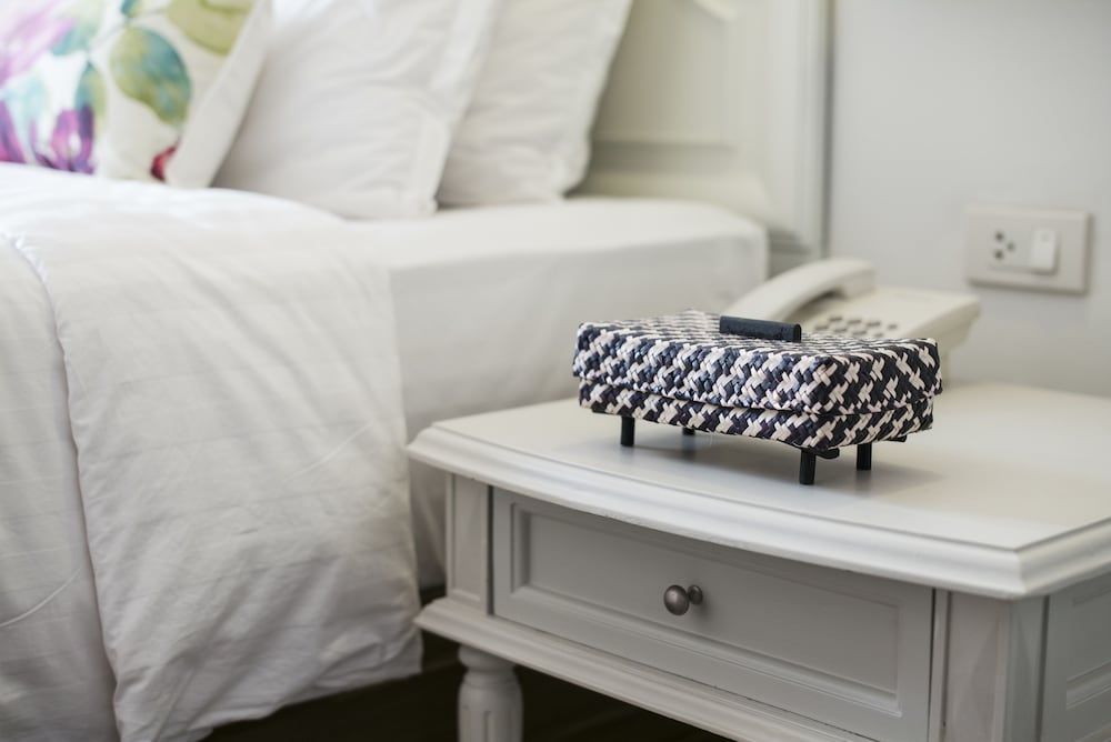 The Raweekanlaya Hotel Bangkok Montha Room - No Window 2