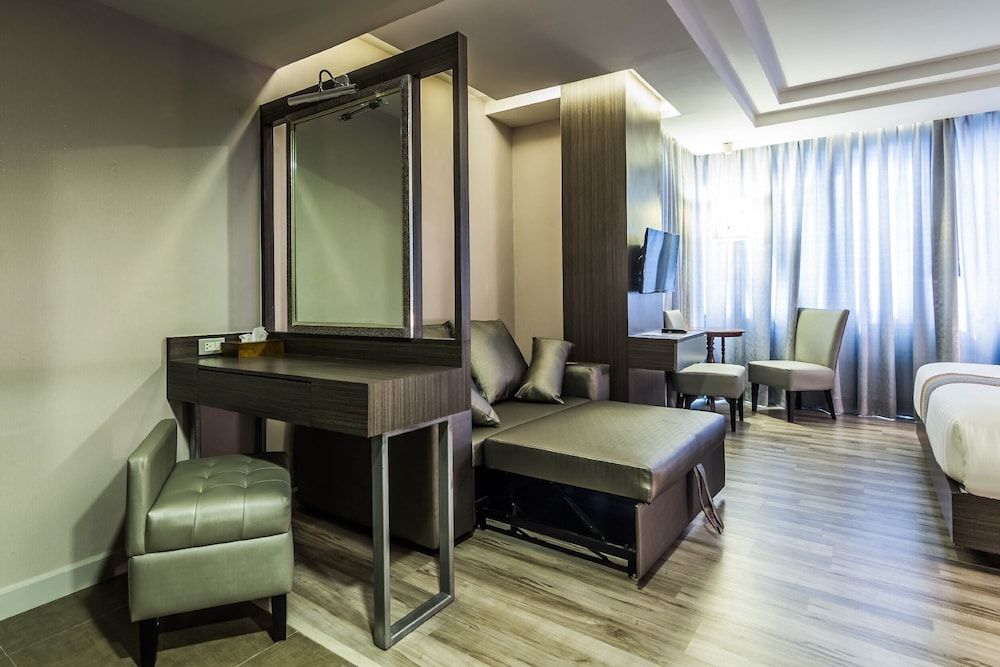 Gallery Design Hotel Exclusive Room, 1 Bedroom, Non Smoking, Private Bathroom 4