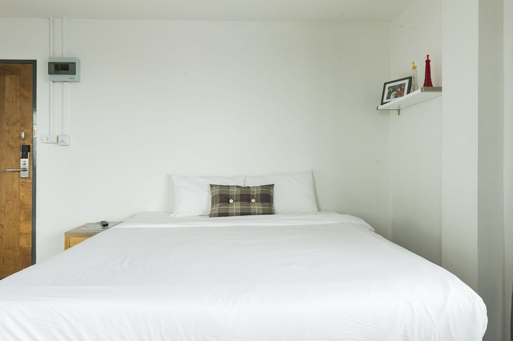 undefined T Hostel at Rama 4 6