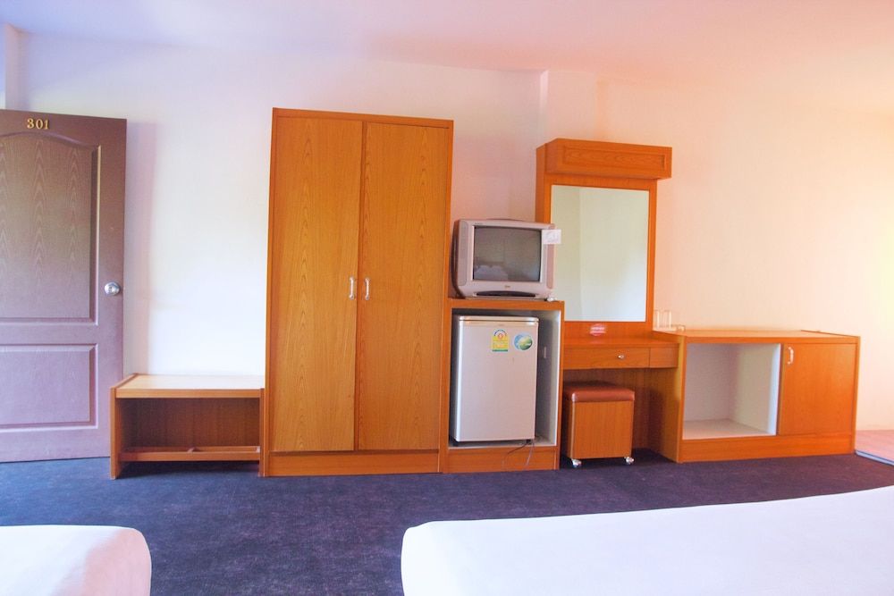 Sichang Shine Khao Resort Deluxe Double Room 15