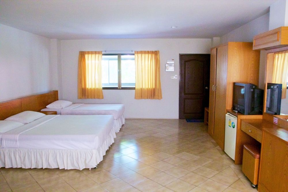 Sichang Shine Khao Resort Superior Double Room