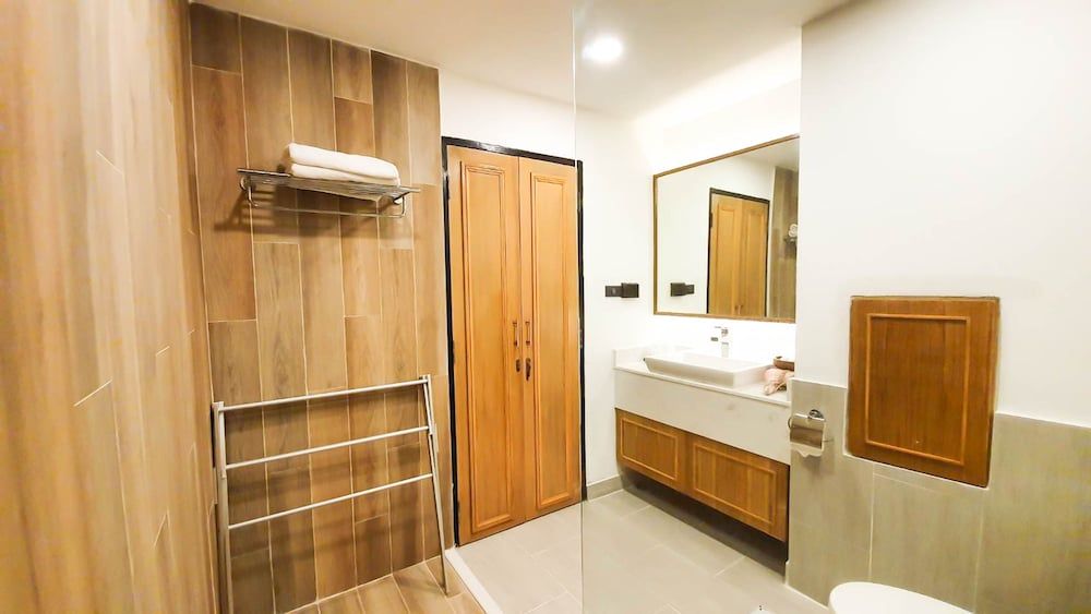 Big Tree Old Town Hotel Family Room, Balcony 17