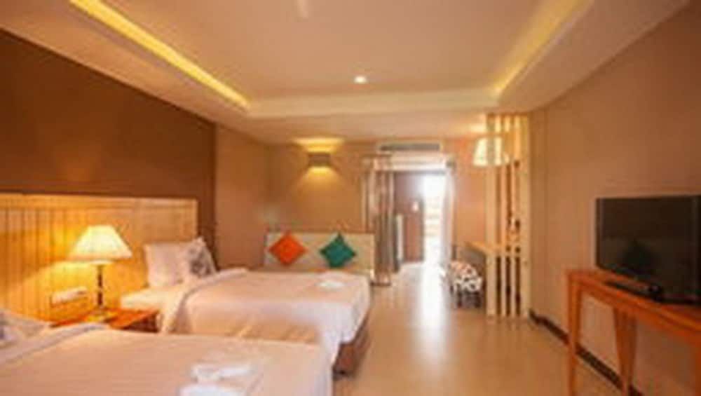undefined Cha-Am Country Home 7