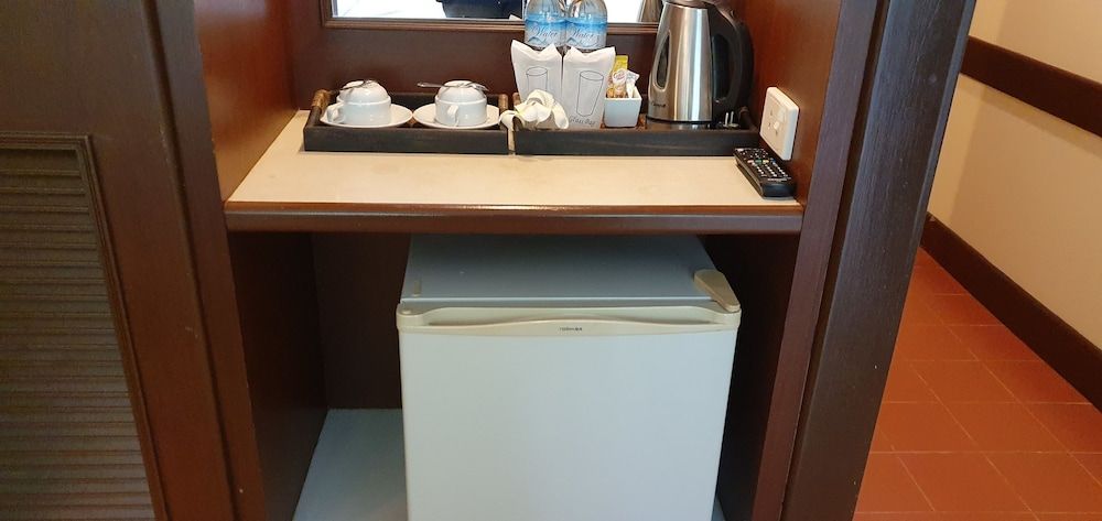 Isle Beach Resort Deluxe Pool View Double or Twin 15