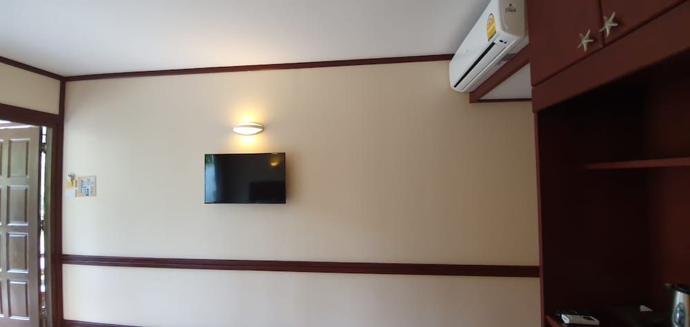 Isle Beach Resort Deluxe Garden View Double or Twin 16