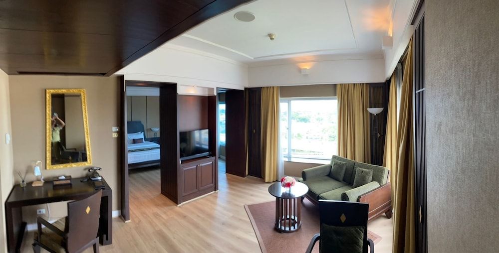 Krungsri River Hotel Siam Classic Suite 5