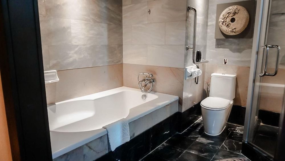 Krungsri River Hotel Siam Classic Suite 4