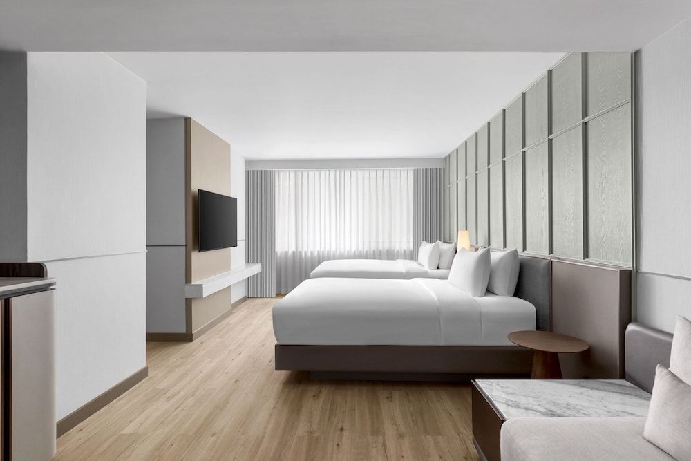 Club Studio Suite, 2 Double Beds, Bathtub (Bathtub)