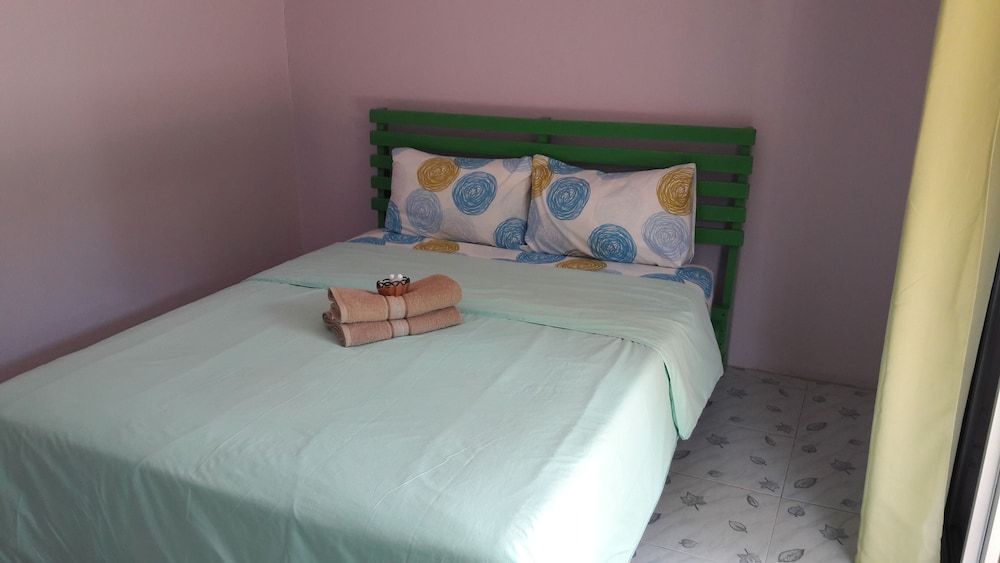 Baan Kiengtalay Samroiyod Standard Double Room 2