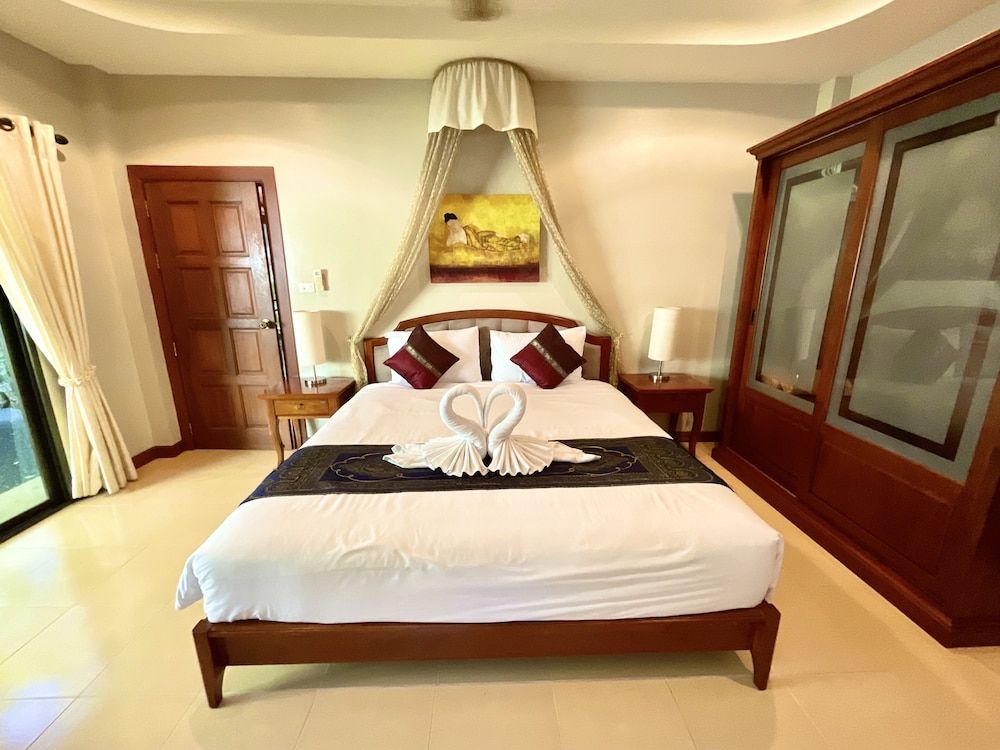 Coconut Paradise Holiday Villas 4 Bedrooms Private Pool 7