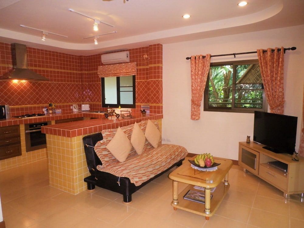 Coconut Paradise Holiday Villas 2 Bedrooms Private Pool Villa 10