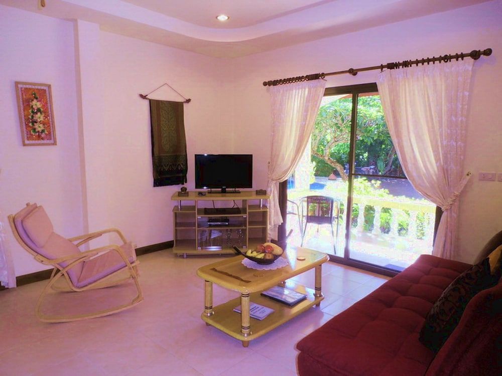 Coconut Paradise Holiday Villas 2 Bedrooms Private Pool Villa 8