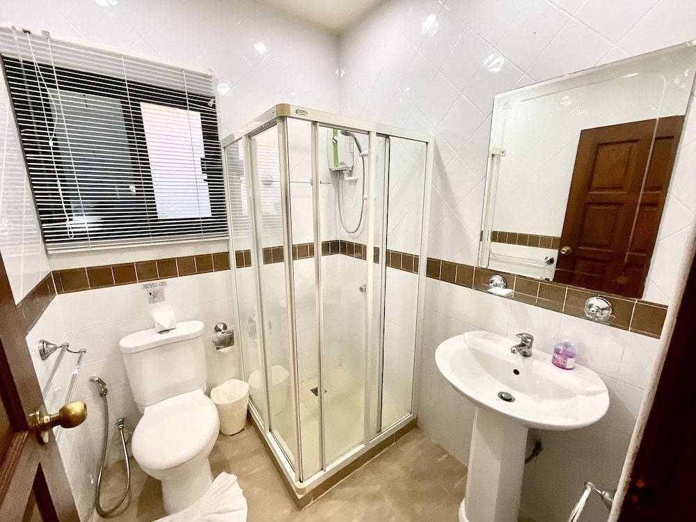 Coconut Paradise Holiday Villas 4 Bedrooms Private Pool 14