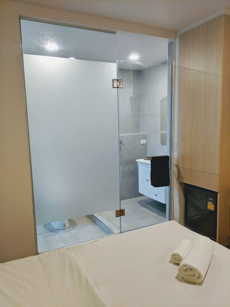 undefined Good One Poshtel & Café Bar 7