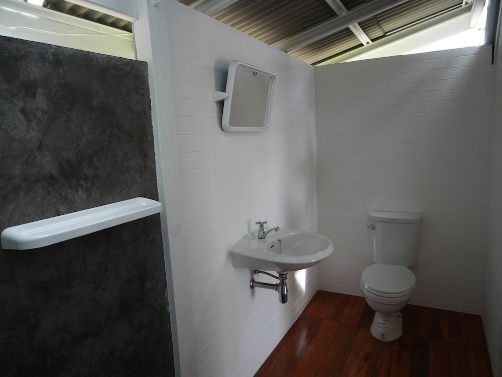 The Pier Koh Phangan Basic Standard Bungalow With A/C 5