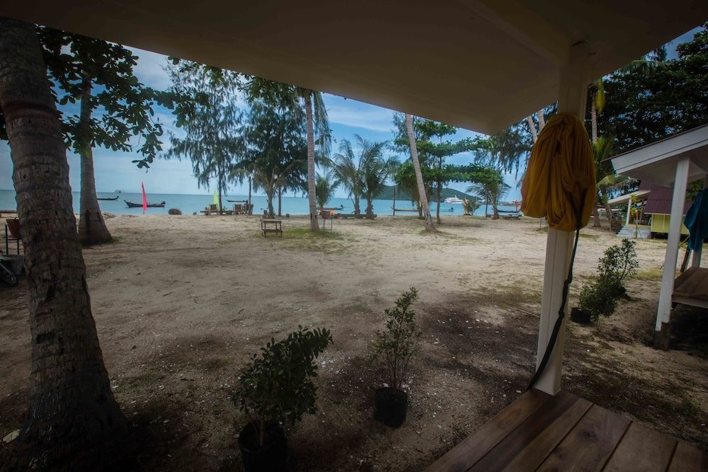 The Pier Koh Phangan Beachfront Bungalow 3