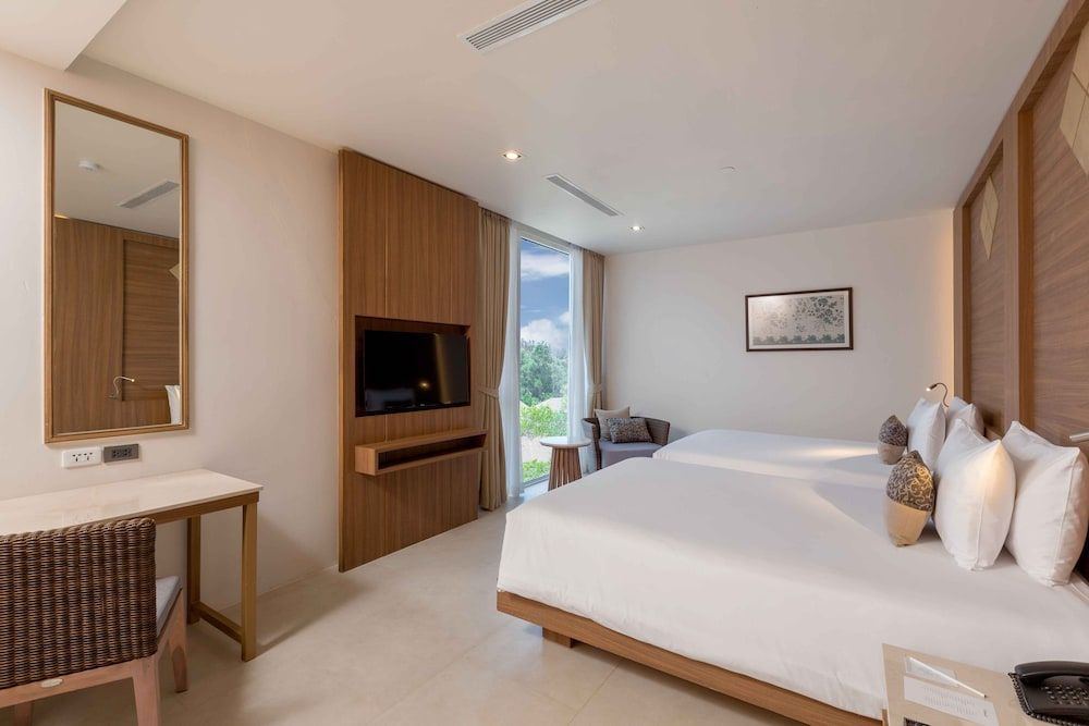 3 Bedroom Penthouse Pool Suite