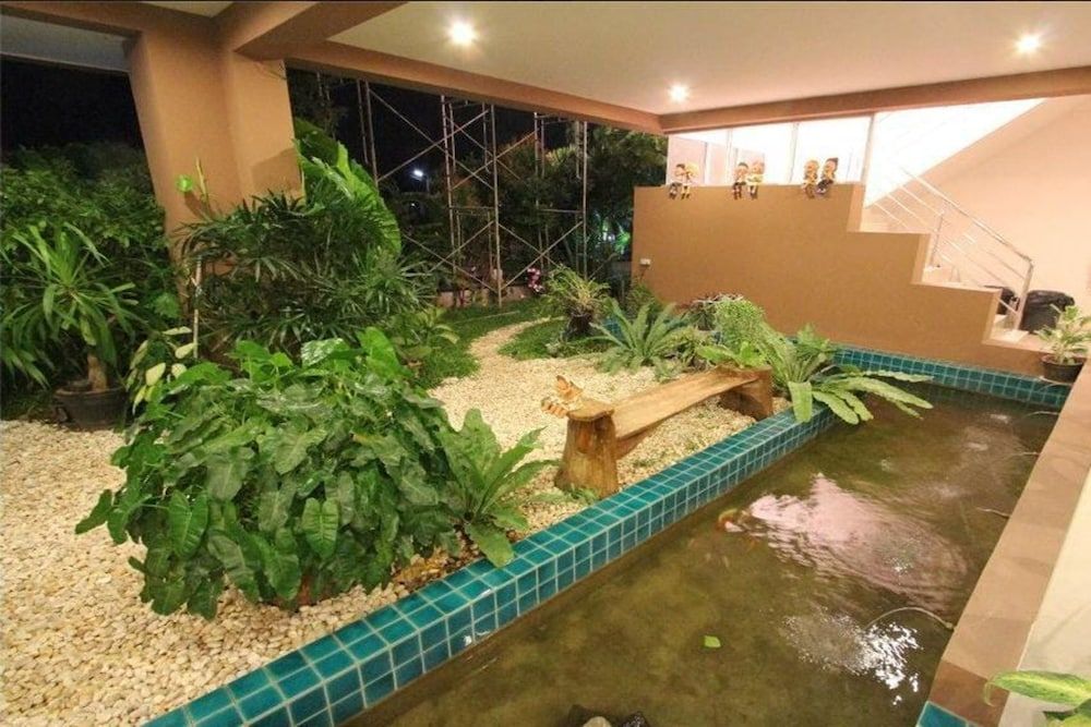 undefined The Sky Condo 8