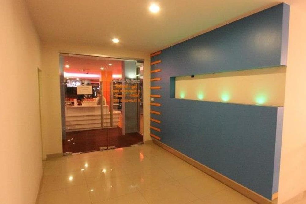 undefined The Sky Condo 6