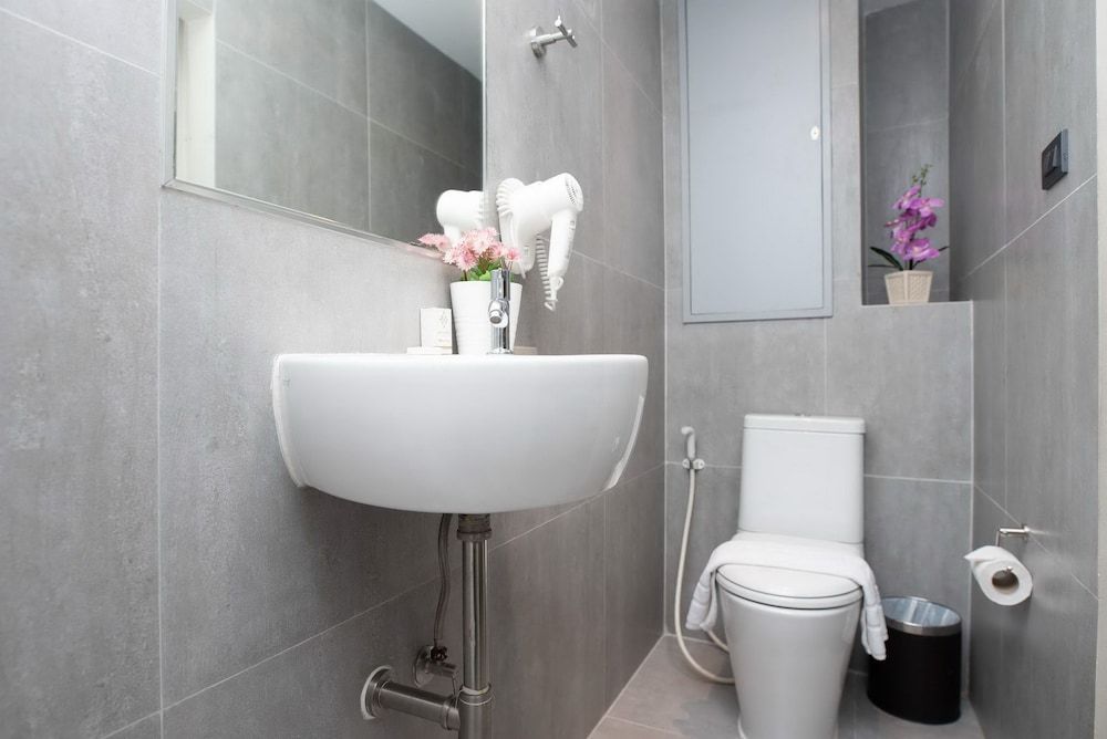 Lucky House Khaosan Standard Hollywood without window 7