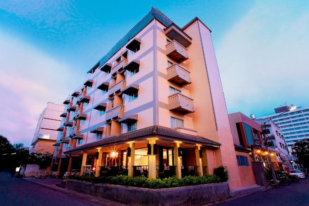 undefined People Place Classic Hotel 5