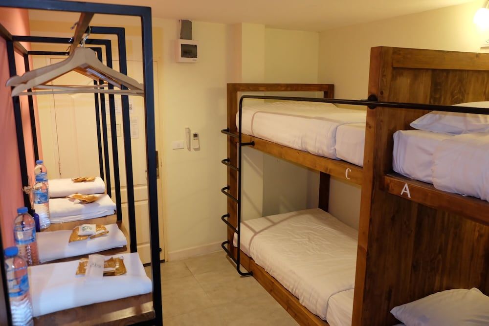 undefined Siri Poshtel Bangkok 9