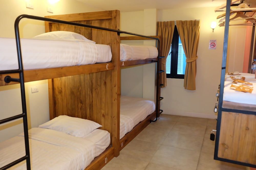 undefined Siri Poshtel Bangkok 8