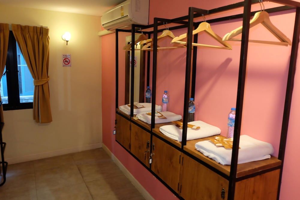 undefined Siri Poshtel Bangkok 9