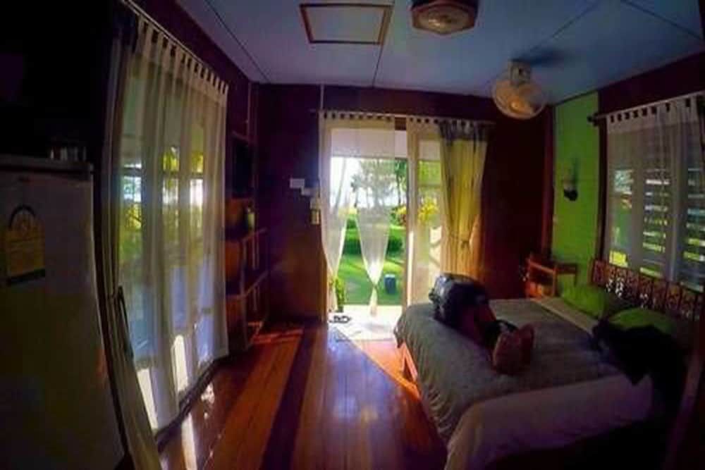 Dusita Resort Kohkood Standard Room (2 people) 9