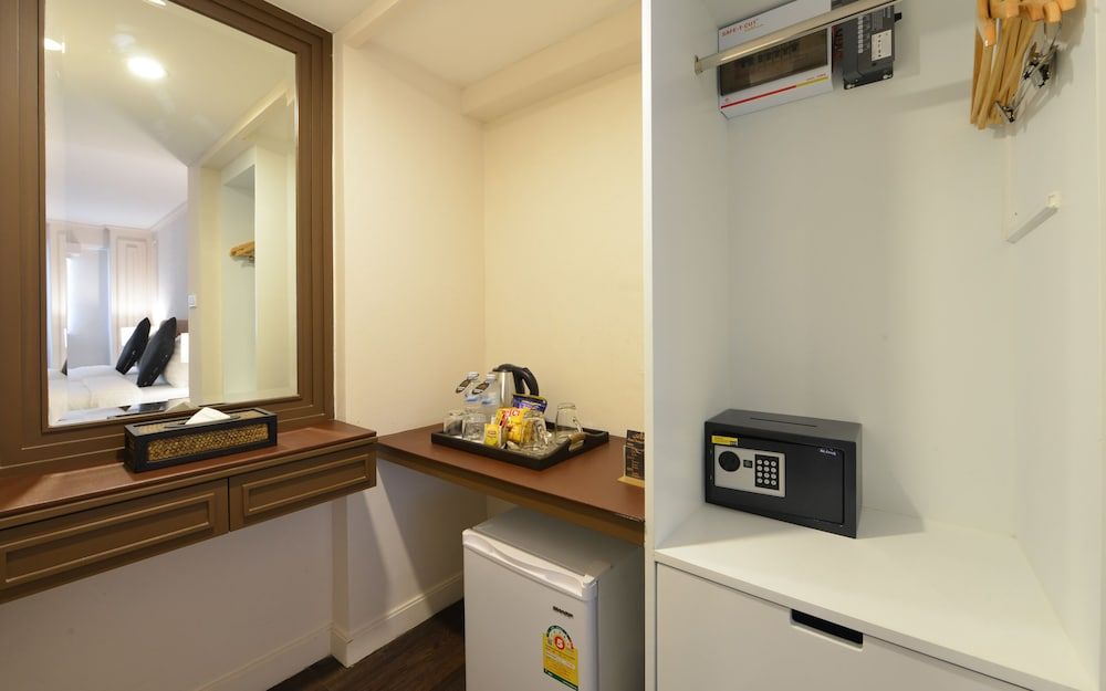 undefined Siam Champs Elyseesi Unique Hotel 10