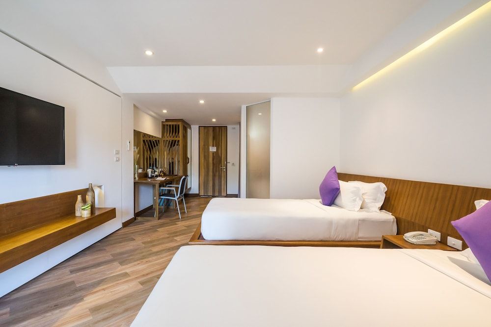 White Sand Samui Resort Deluxe Room 5