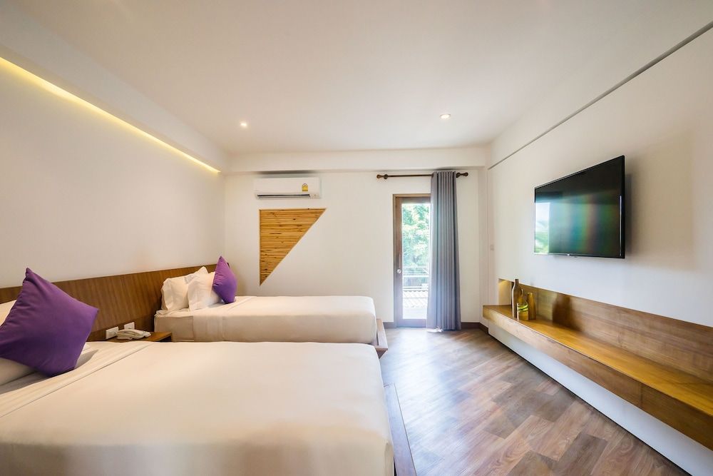 White Sand Samui Resort Deluxe Room 2