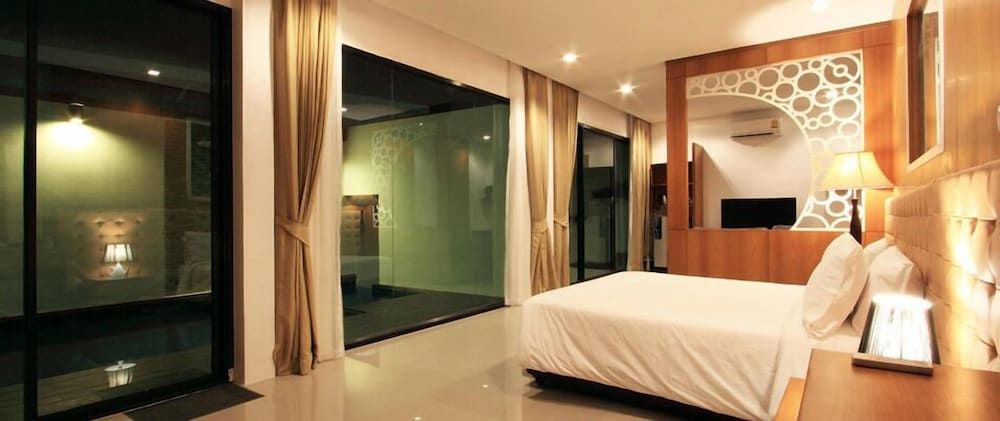 The Vista Pool Villa Garden Pool Villa