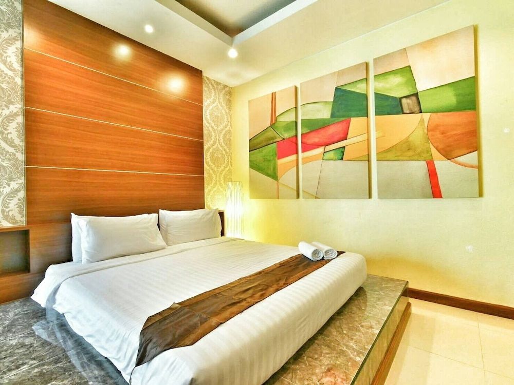 The Vista Pool Villa Waterfall Pool Villa