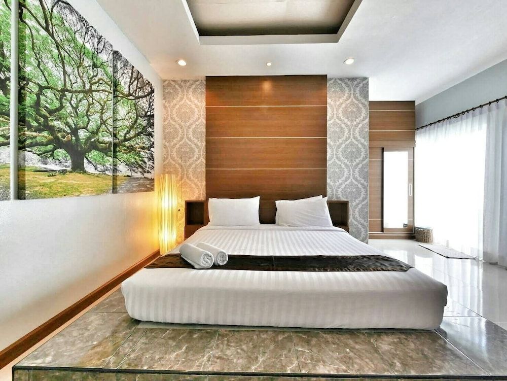 The Vista Pool Villa Waterfall Pool Villa 2