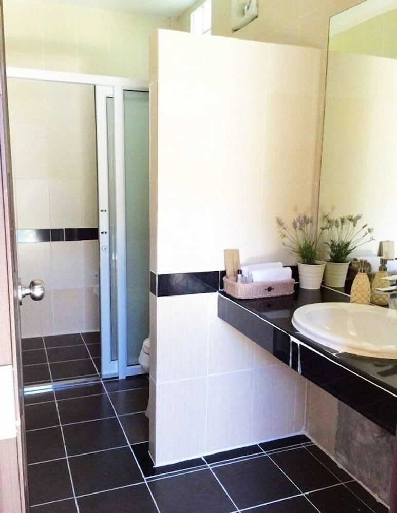 The Vista Pool Villa Deluxe Pool Villa 4