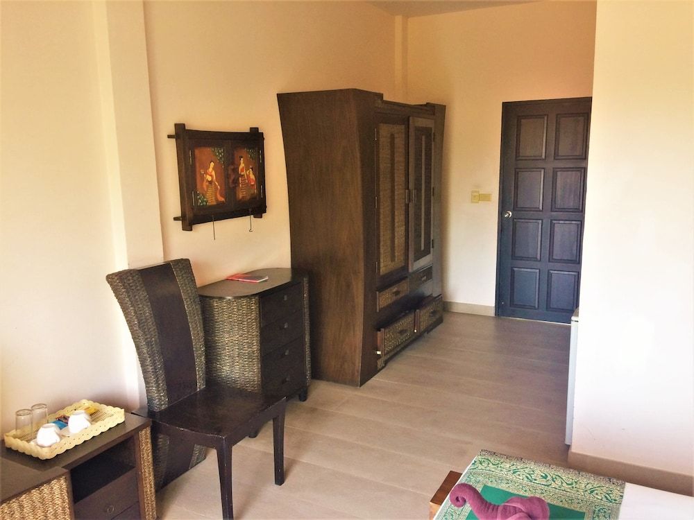 Chor Chang Villa Resort Superior Double Room 2