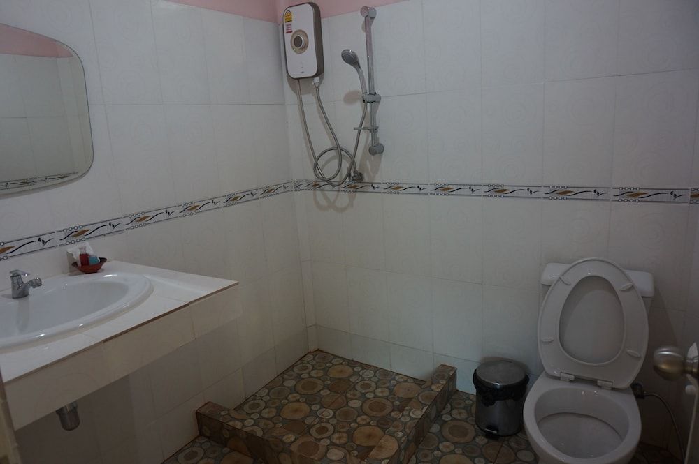 Kwainoy Riverpark & Resort Chomwaree 7