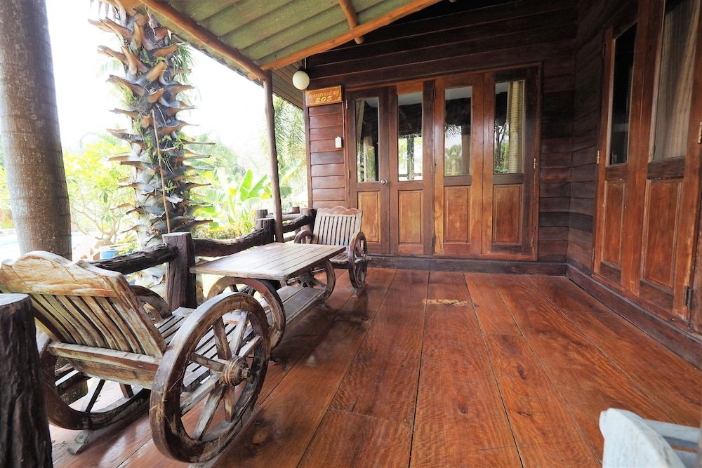 Khaothone River View Resort Family Room with Garden View 3